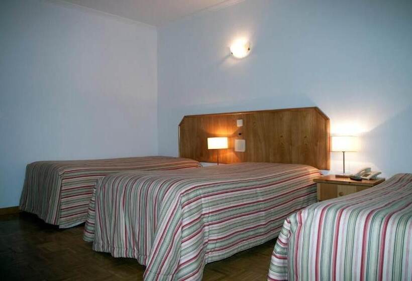 חדר סטנדרט לשלושה, O Encontro