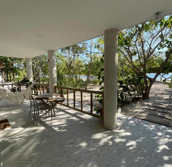 스위트 킹사이즈 침대, Sabai Beach