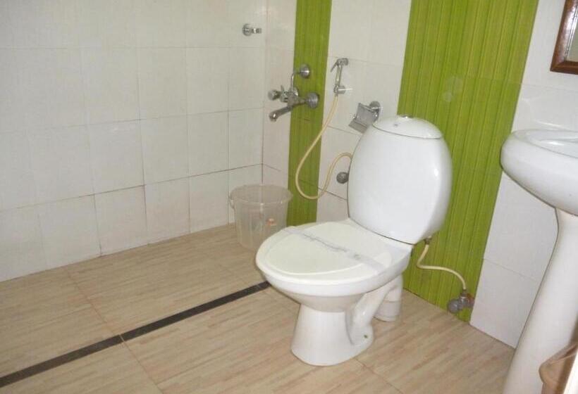 스탠다드 룸 킹사이즈 침대, Ktdc Kumarakom Gateway Resort