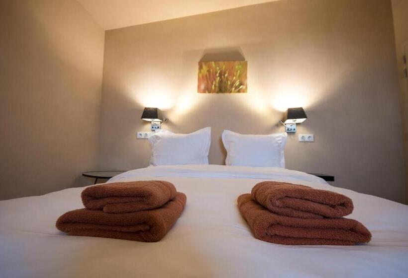 Номер Стандарт Вид на Сад, Maison D'hôtes Cerf'titude