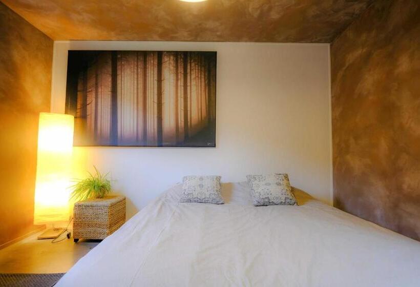 Номер Стандарт, Maison D'hôtes Cerf'titude