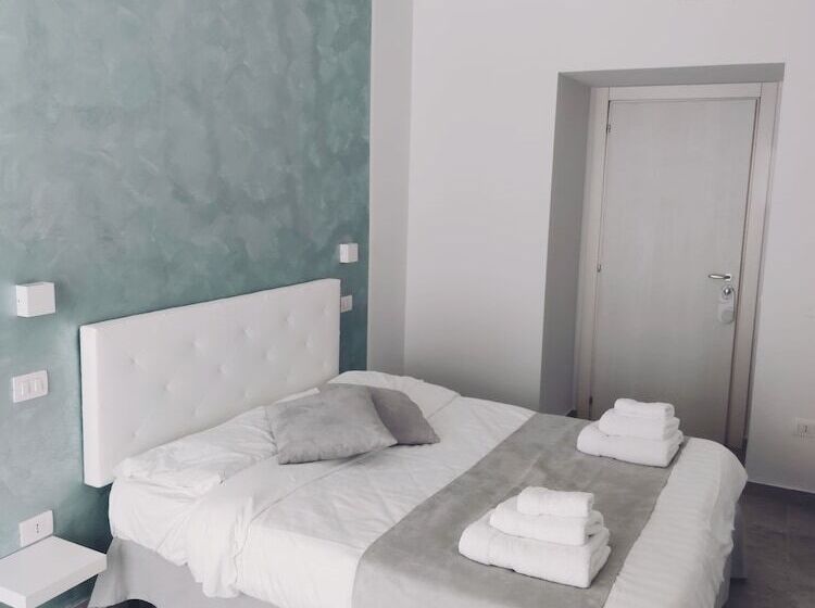 اتاق لوکس, B&b I Borbone