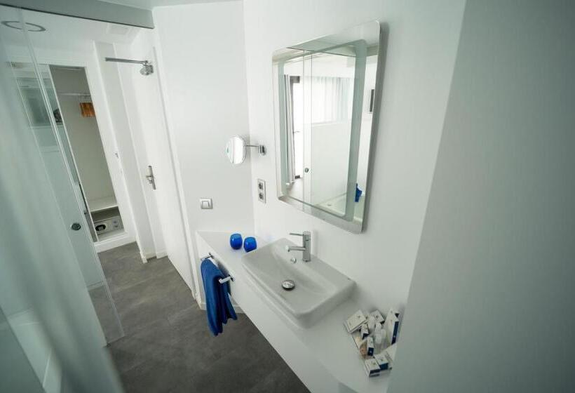 חדר סופריור עם נוף לים ומרפסת, Boutique La Marquesina  Adults Only