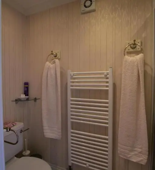 デラックスルーム, Dunallan Guest House