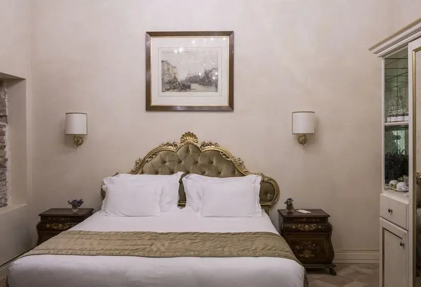Camera Classica, Nani Mocenigo Palace