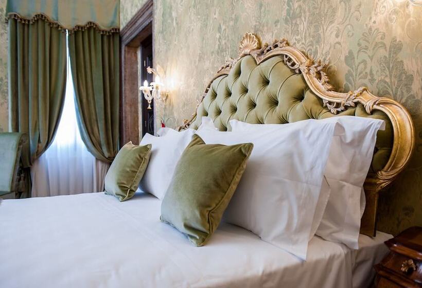Номер Superior, Nani Mocenigo Palace