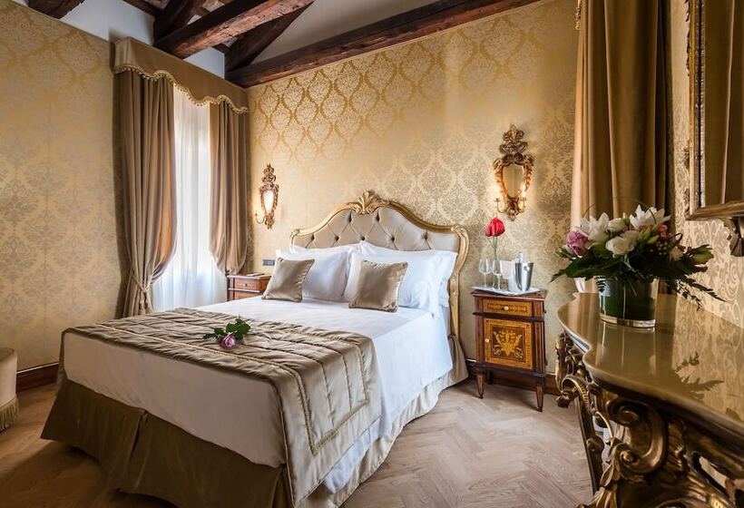 Номер Superior, Nani Mocenigo Palace