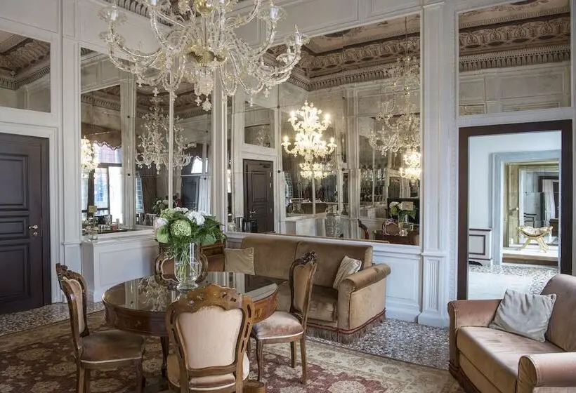Suite Presidenziale, Nani Mocenigo Palace