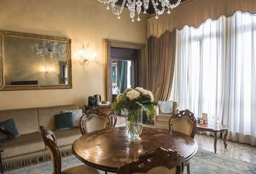 Президентский Люкс, Nani Mocenigo Palace