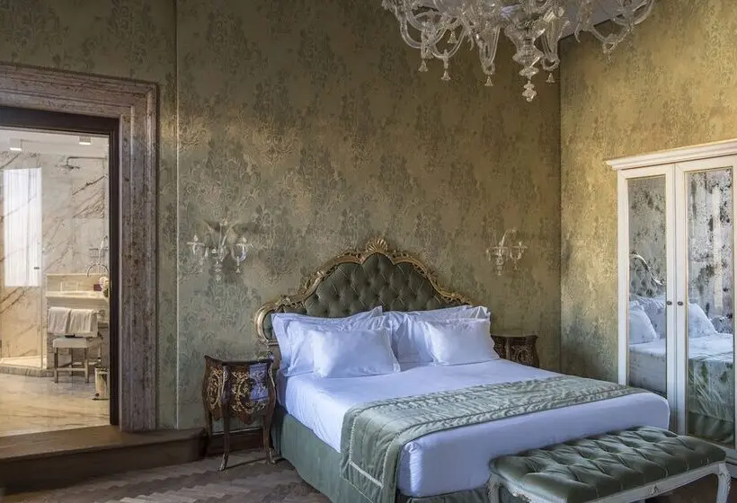 Suite Junior, Nani Mocenigo Palace