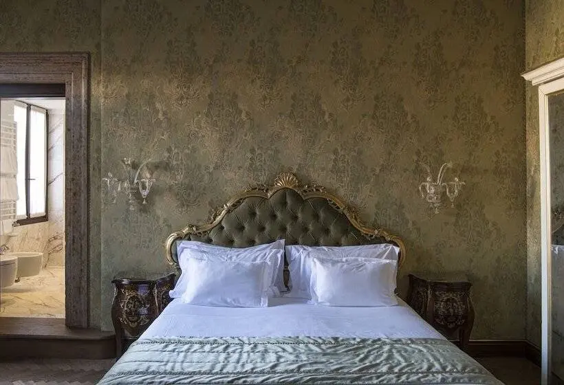 Suite Junior, Nani Mocenigo Palace