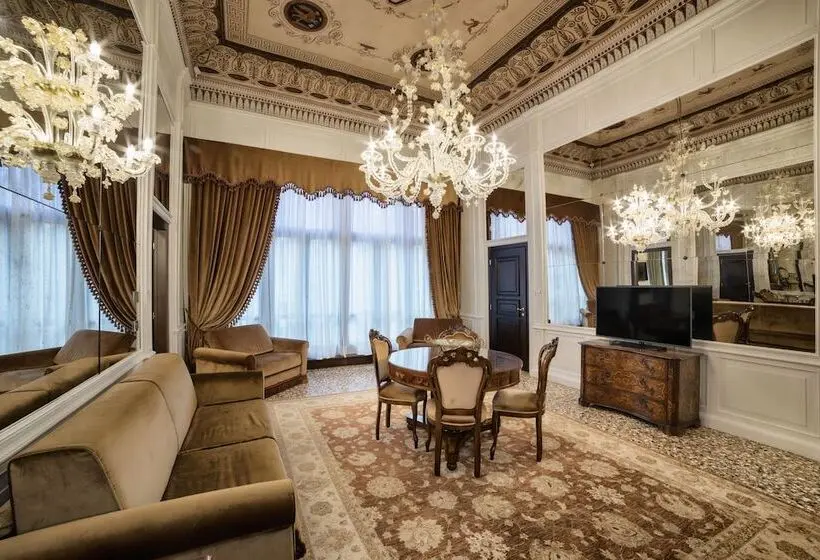 Suite Presidenziale, Nani Mocenigo Palace