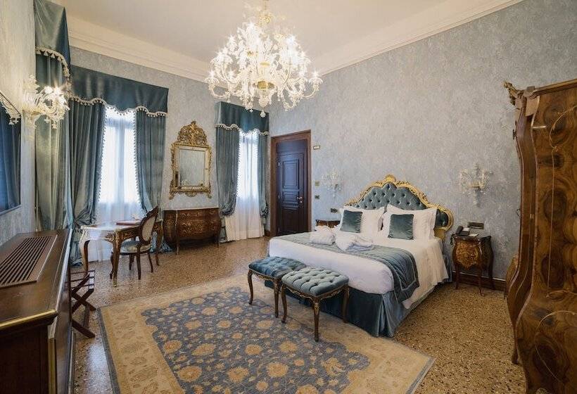 Президентский Люкс, Nani Mocenigo Palace