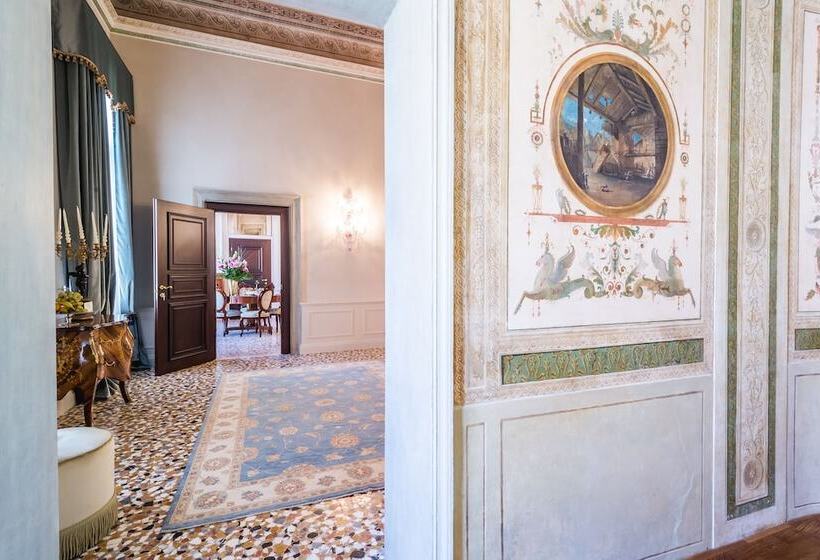 Президентский Люкс, Nani Mocenigo Palace