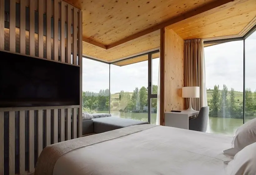 Deluxe room with river view, Palacio Tondon, La Rioja Brinas, Autograph Collection