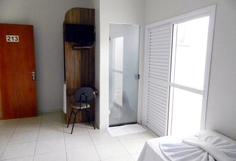 חדר סטנדרט יחיד, Redentor