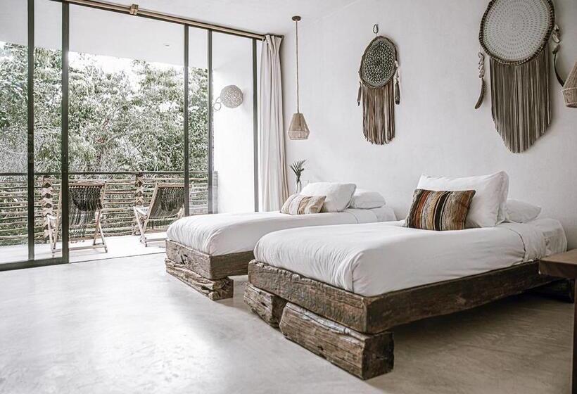 منزل 3 غرف نوم, Una Vida