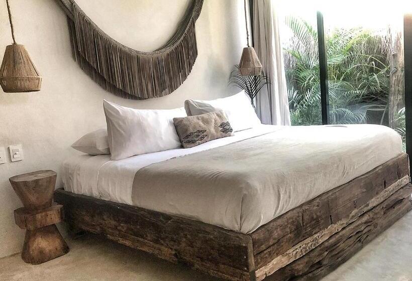 침실 3개 주택, Una Vida