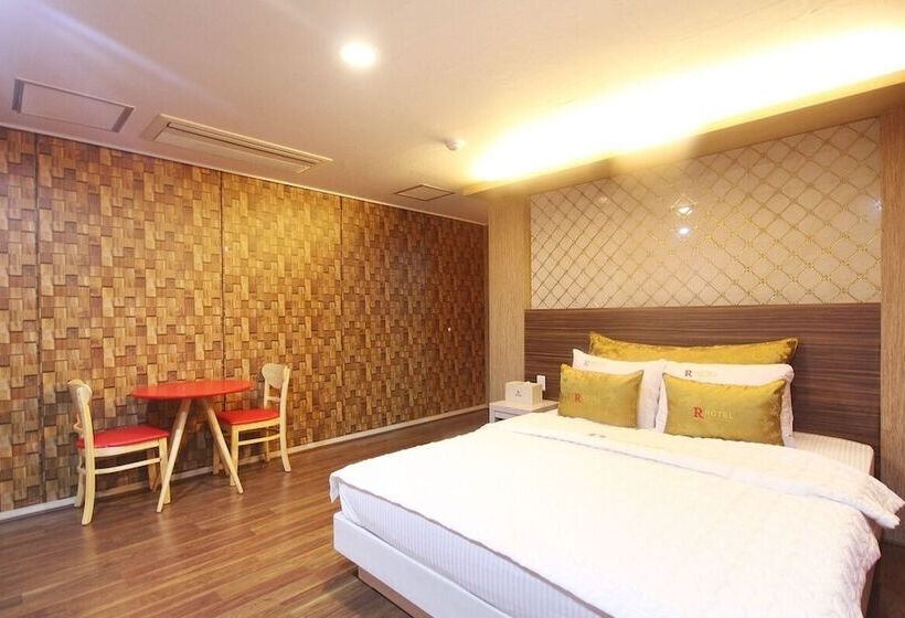 디럭스 룸, Residence Hotel R