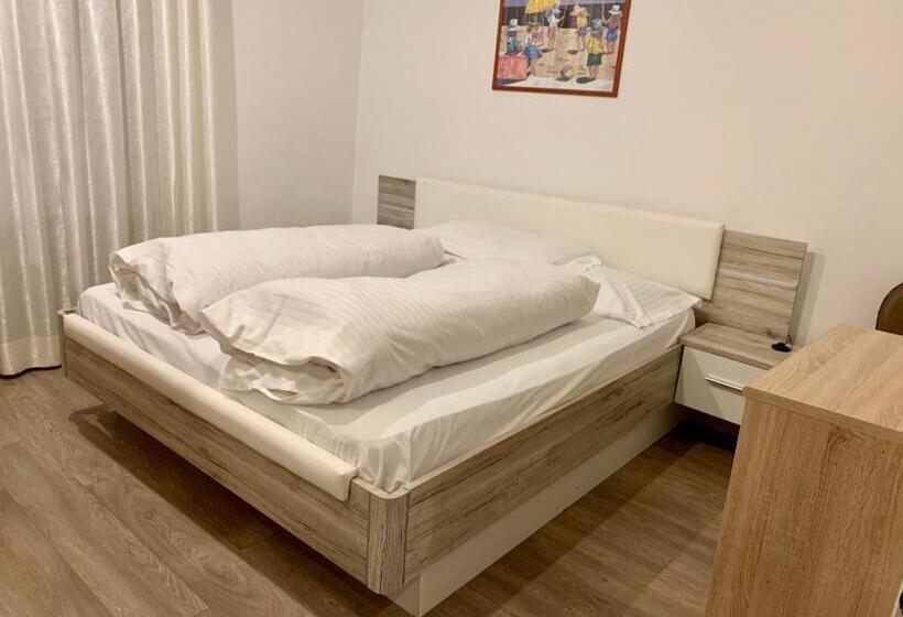 اتاق استاندارد, B&b Hotel Dolomiti