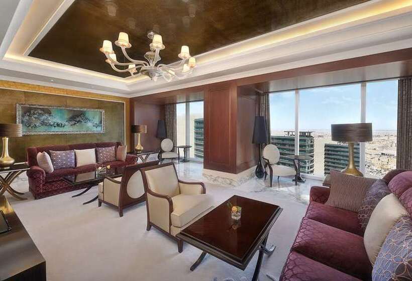 סוויטה מלכותית, Hilton Riyadh Hotel & Residences