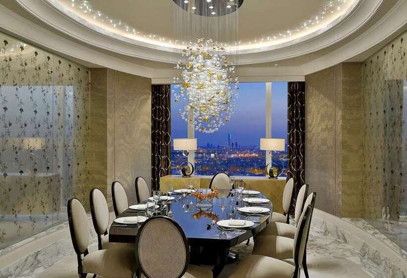 סוויטה מלכותית, Hilton Riyadh Hotel & Residences
