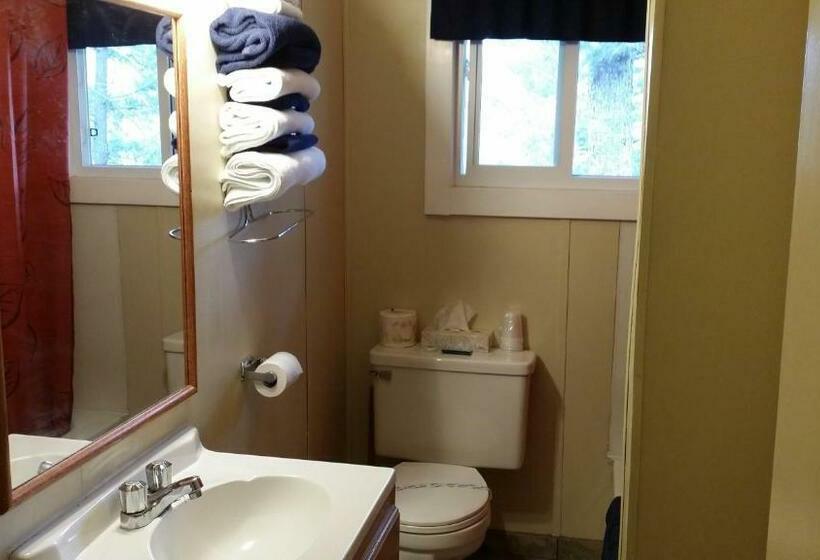 اتاق خانوادگی, Appletree Inn