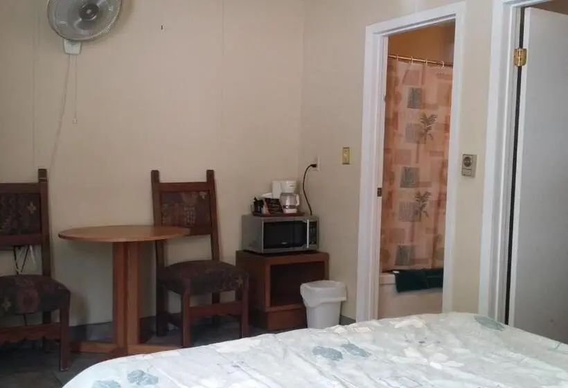 اتاق لوکس با تخت دو نفره بزرگ, Appletree Inn