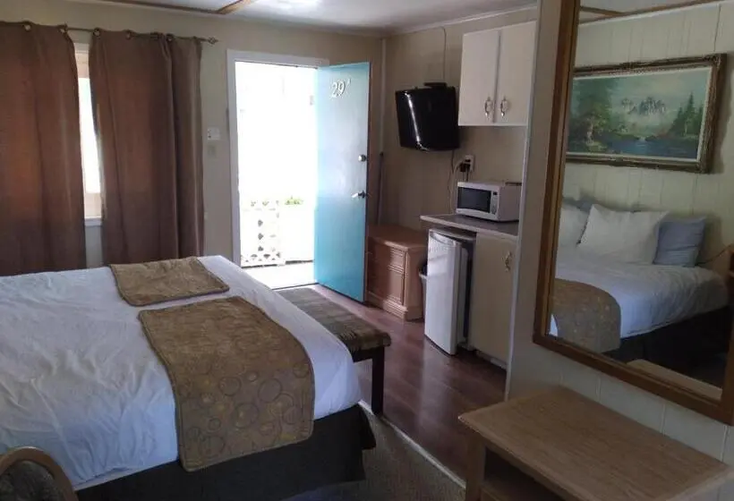 استودیوی لوکس, Appletree Inn