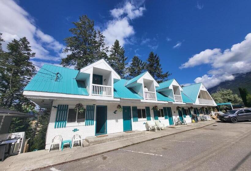 1 Bedroom Penthouse Apartment, Appletree Inn