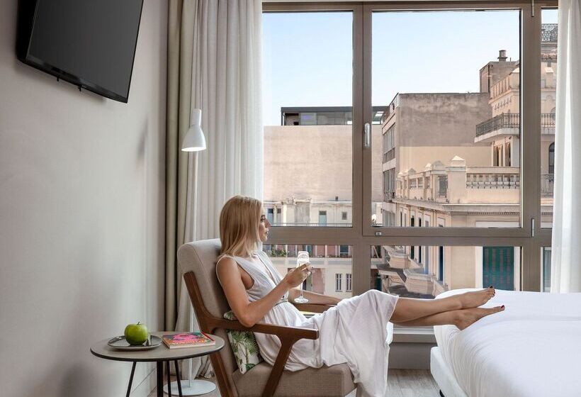 غرفة قياسية سرير كينج, Brown Kubic, A Member Of Brown Hotels