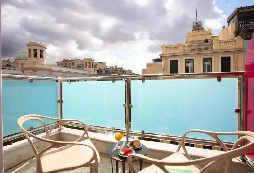 Standard Kolmen Hengen Huone Parveke, Casual Kubic Athens