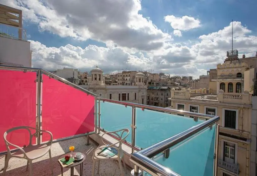Standard Kolmen Hengen Huone Parveke, Casual Kubic Athens