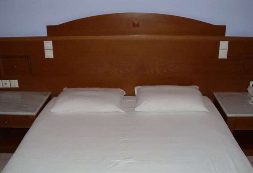 חדר סטנדרט, Cybele Pefki