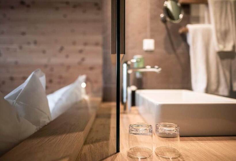 סוויטה עם מרפסת, Das Panorama Design