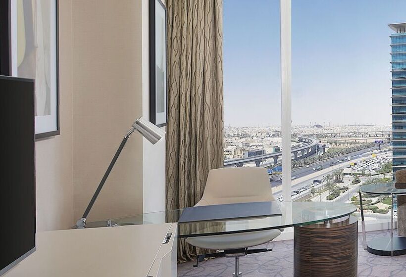 חדר אקזקיוטיב, Hilton Riyadh Hotel & Residences