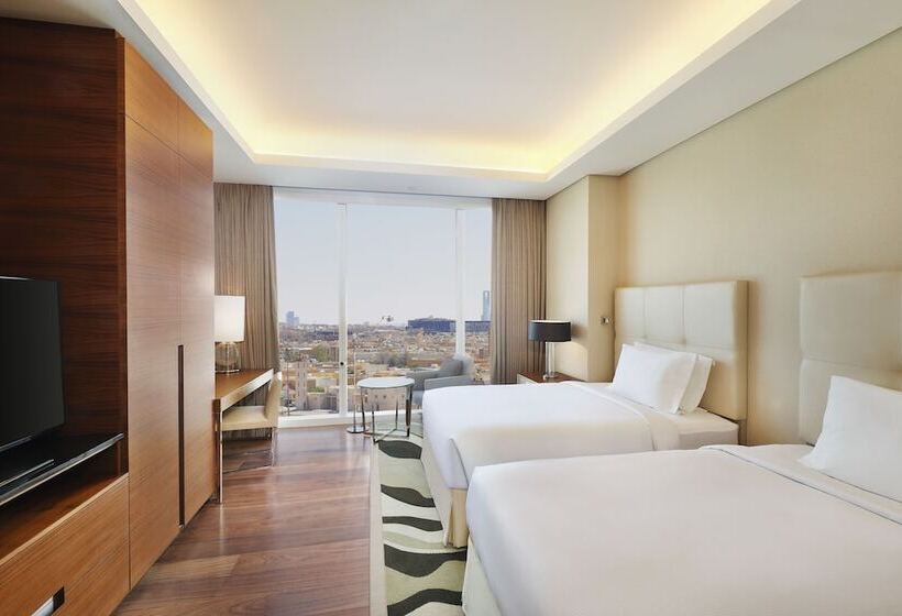 חדר אקזקיוטיב, Hilton Riyadh Hotel & Residences