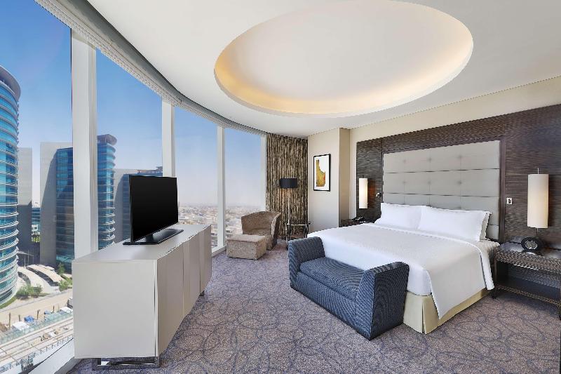 חדר דחוקס עם מיטת קינג, Hilton Riyadh Hotel & Residences