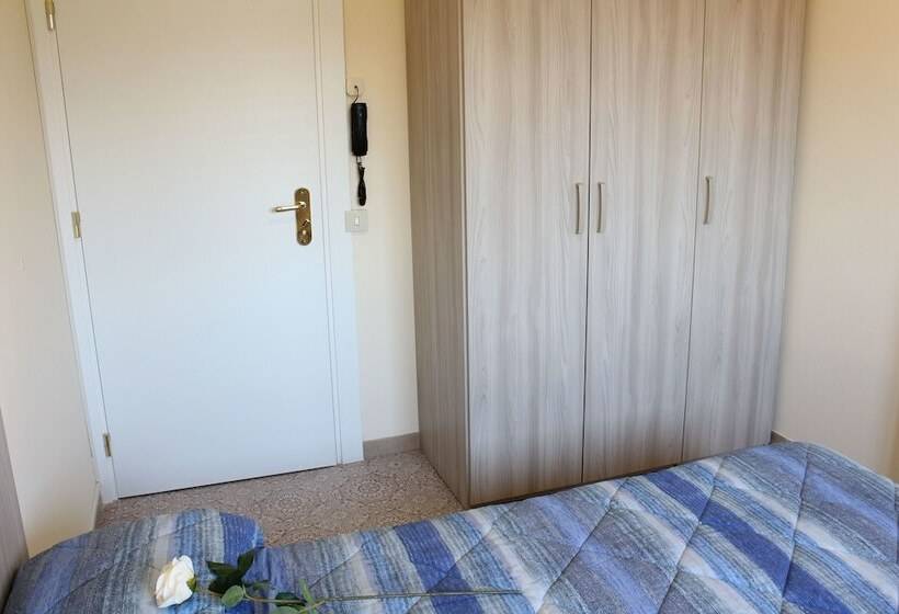 스탠다드 싱글 룸, Luca