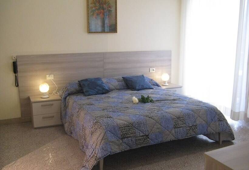 غرفة سوبيريور ثلاثية, Luca