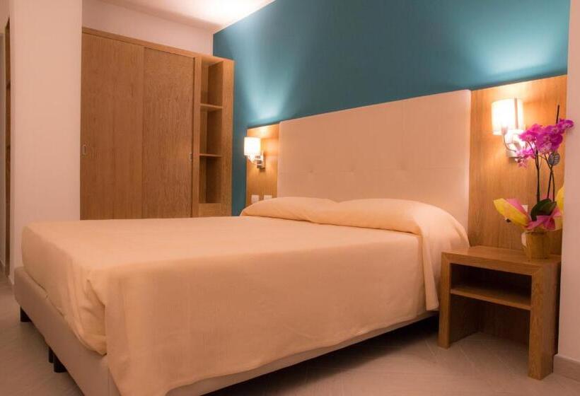 غرفة كلاسيكية رباعية, Maria