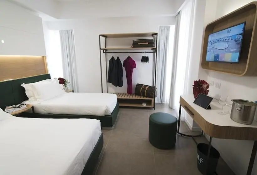 Habitació Triple Deluxe, M&f