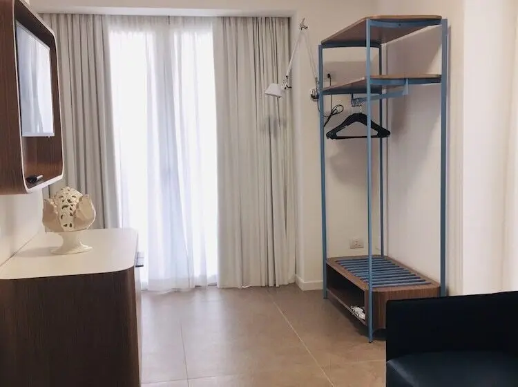 Junior Suite, M&f