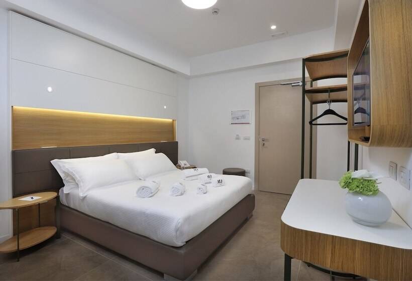 غرفة قياسية بالطابق الأرضى, M&f