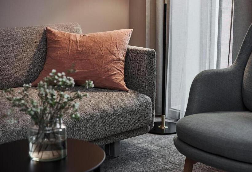 Deluxe Kamer, Odeon