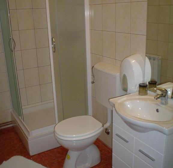 חדר סטנדרט, Pansion I Restoran Bijela Ruža