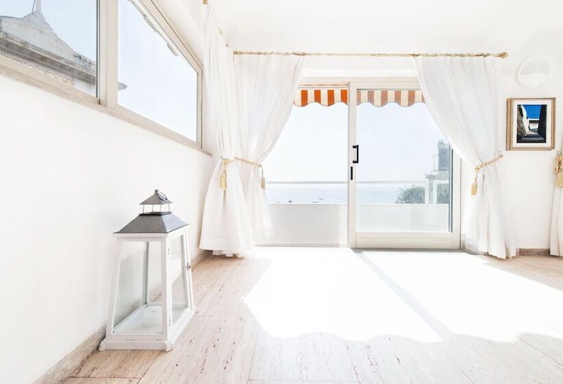 带海景的高档工作室, Villa Flavio Gioia