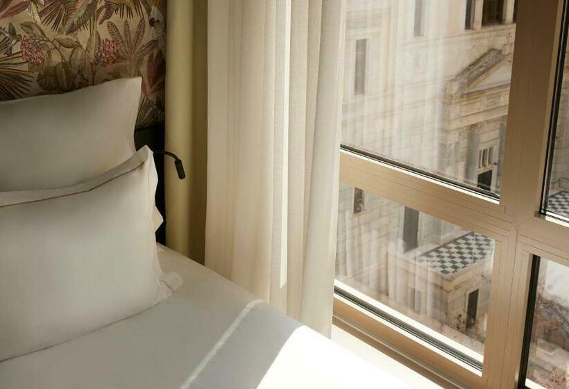 غرفة قياسية سرير كينج, Brown Kubic, A Member Of Brown Hotels