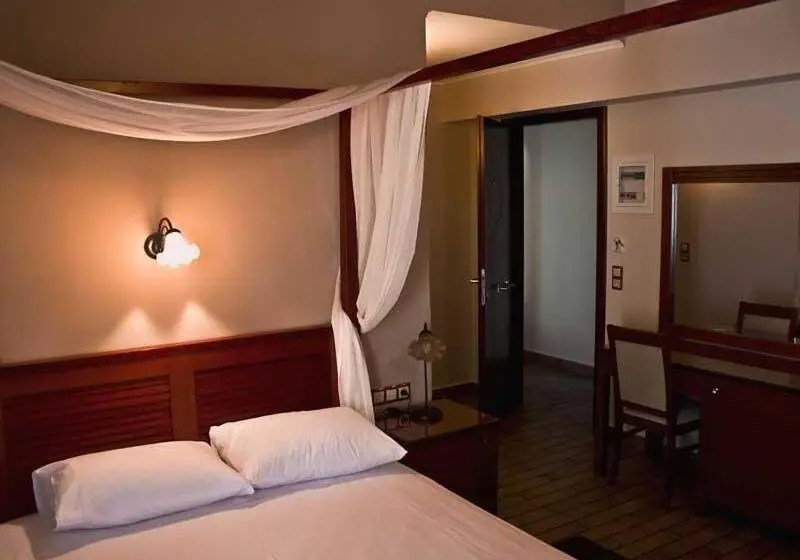 Triple Room Sea View, Entheon Rooms
