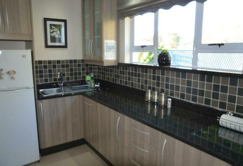 جناح ديلوكس سرير كينج, Edenwood House